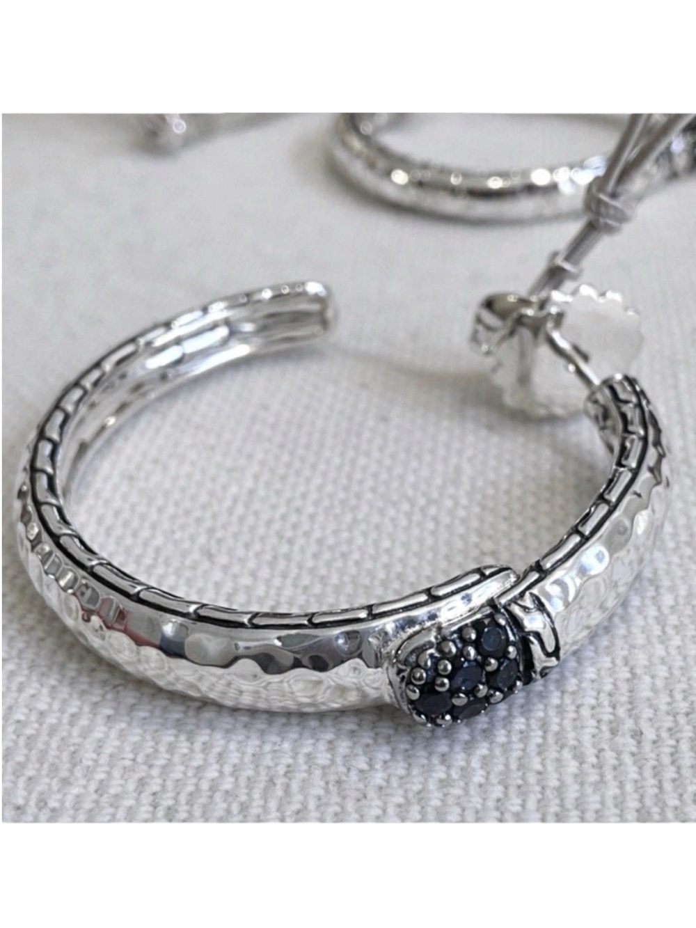 John Hardy Hammered Black Sapphire 925 Sterling Silver Hoop Earrings w/Pouch